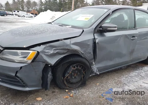 2015 Volkswagen Jetta 2.0L S z USA, uszkodzony, nr VIN 3VW2K7AJ5FM249867